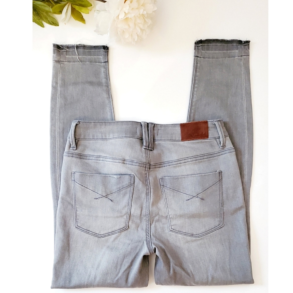 NWOT Unpublished Gray Ripped Raw Hem Jeggings 27 - Picture 2 of 7